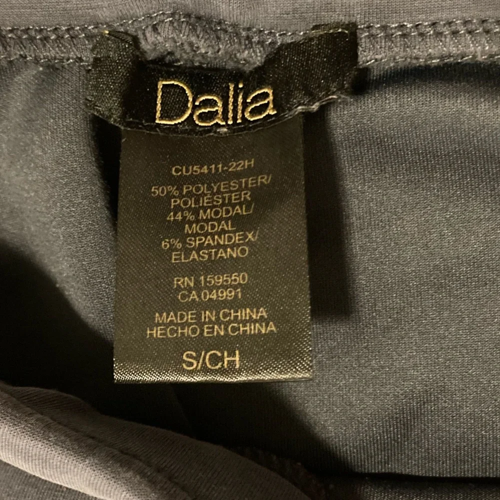 Dalia Grey casual/elegant Pants, Small - Picture 2 of 8
